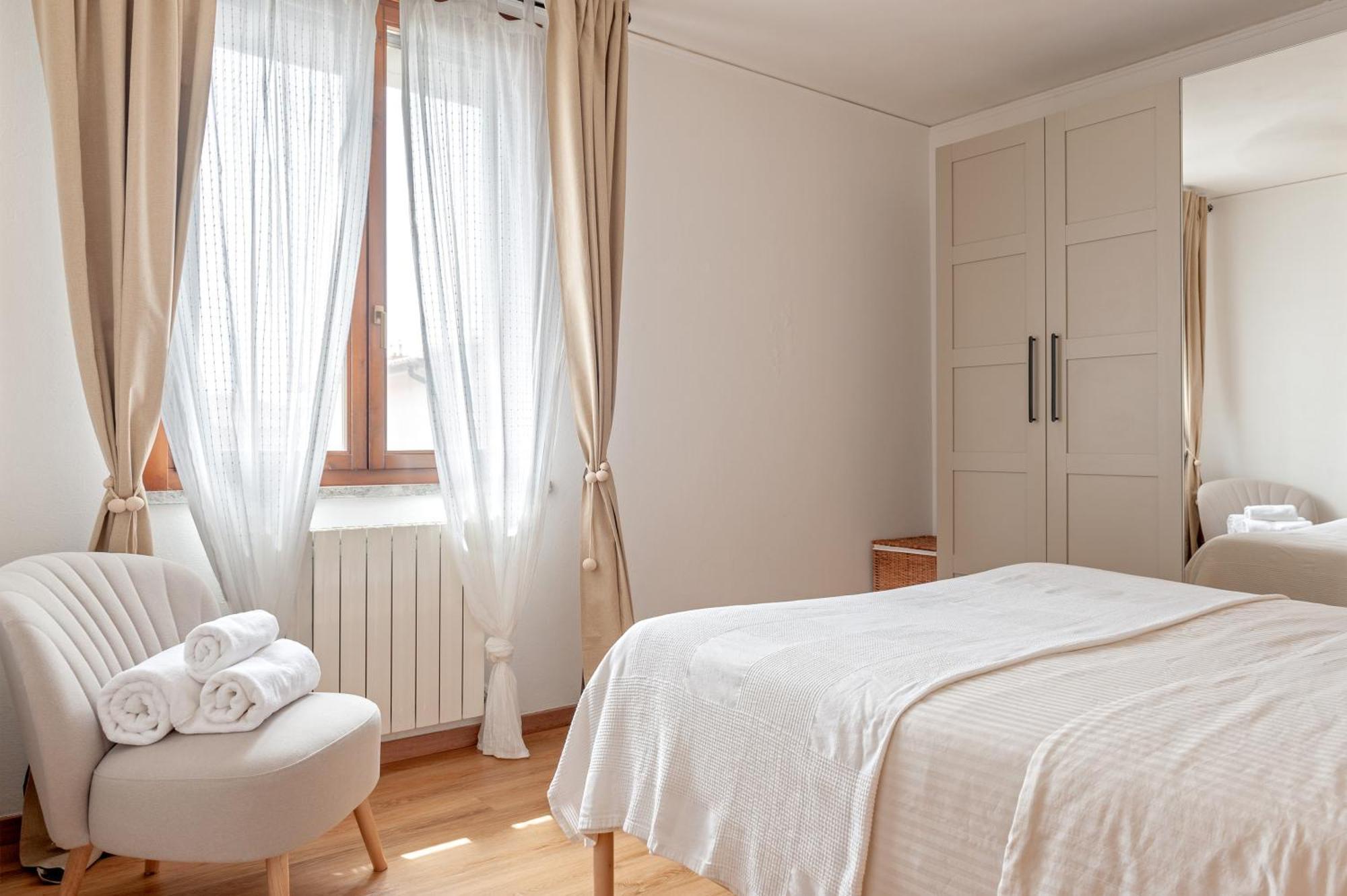 Cozy Retreat In Coastal Livorno Apartment Екстериор снимка